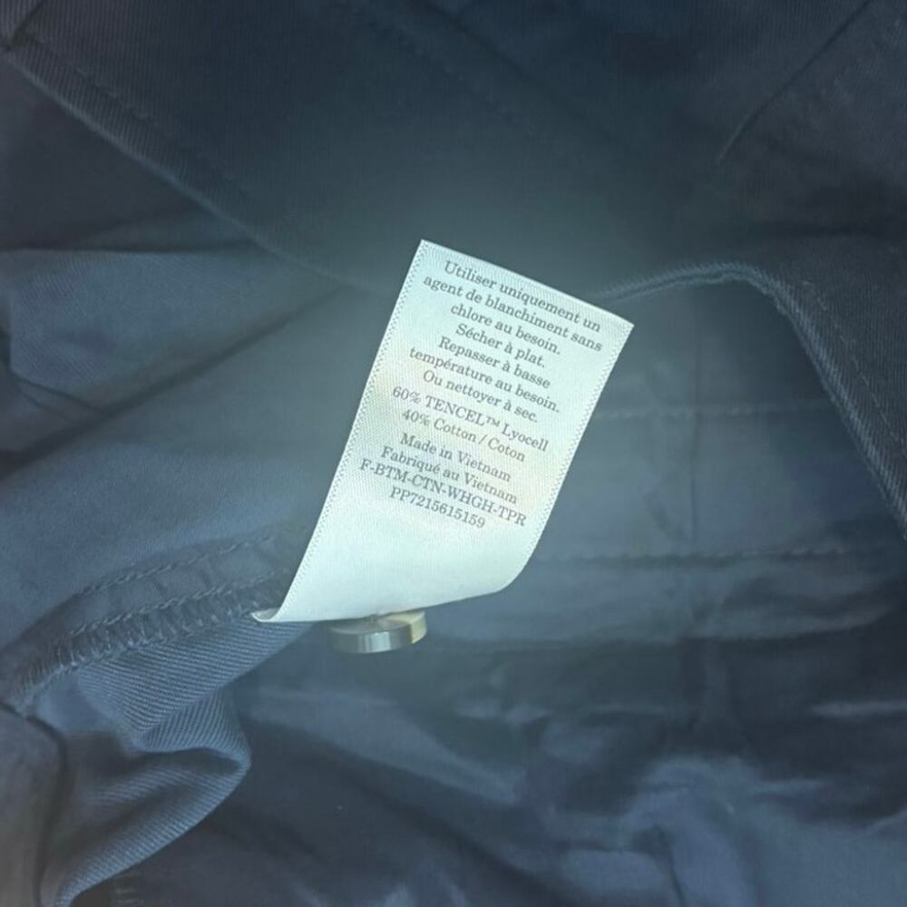 NWOT Everlane The Draper Tapered Pant in Buttersmooth In Navy Size 14 - Picture 6 of 9